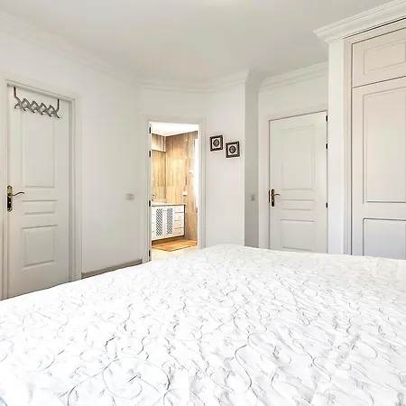 Townhouse Del Duque 3duk28 Apartment