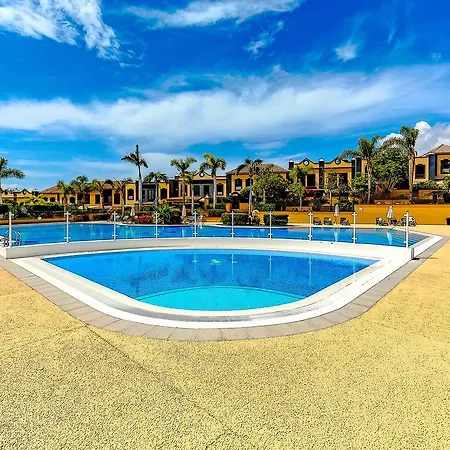 아파트 Townhouse Del Duque 3duk28 아데제
